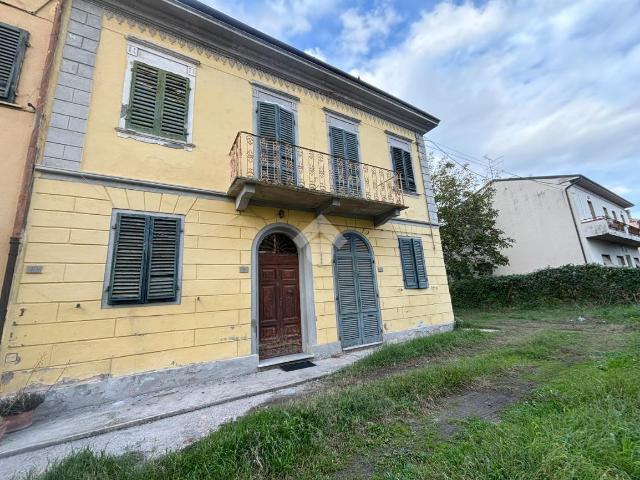 Villa Schiera in vendita a Cascina, Toscana