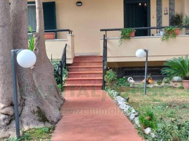 Villa Schiera in vendita a Caserta