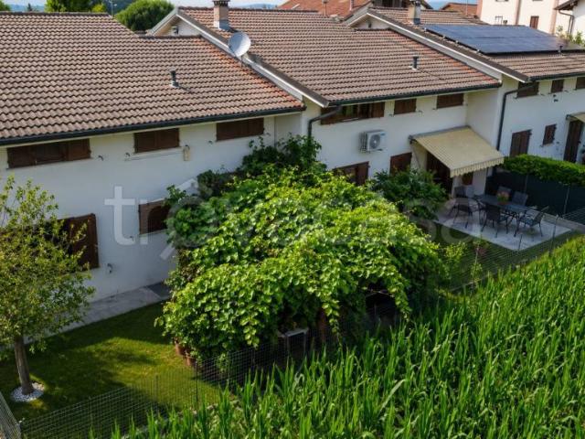 Villa Schiera in vendita a Casnate con Bernate, Casnate