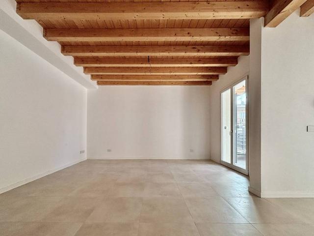Villa Schiera in vendita a Castegnato, Brescia