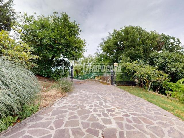 Villa Schiera in vendita a Unione dell'Appennino Bolognese, Castel D'aiano