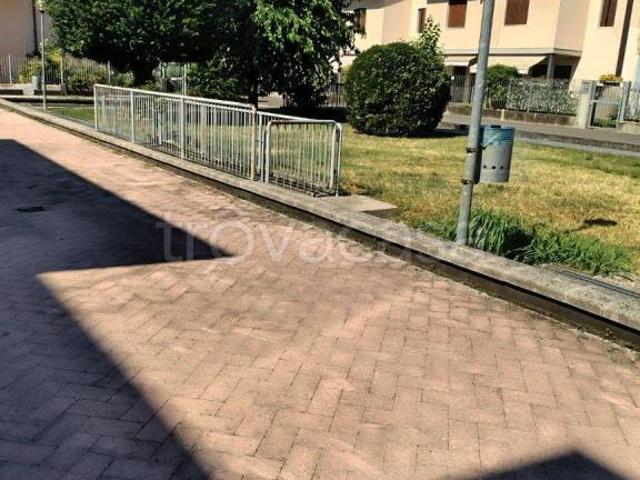 Villa Schiera in vendita a Castel D'azzano, Veneto