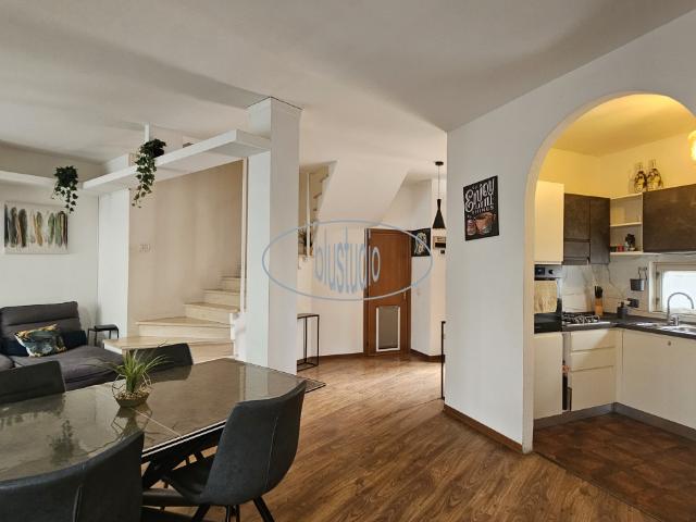 Villa Schiera in vendita a Castelfranco Piandiscò, Toscana