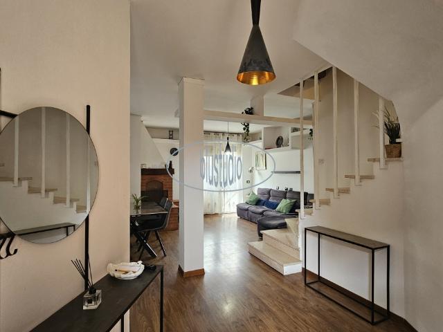 Villa Schiera in vendita a Castelfranco Piandiscò, Toscana