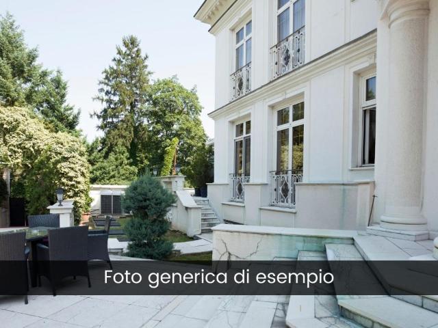 Villa Schiera in vendita a Castelnuovo Magra, Liguria