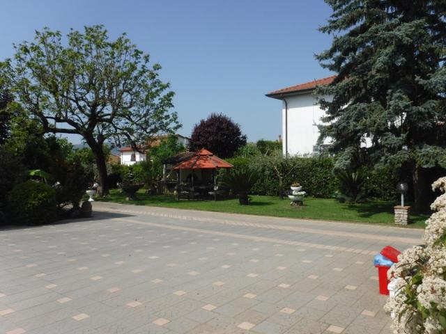 Villa Schiera in vendita a Castelnuovo Magra, Liguria