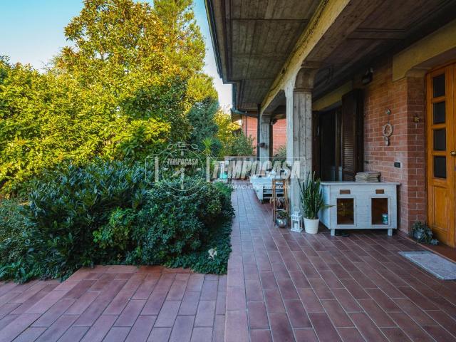 Villa Schiera in vendita a Unione di comuni Terre di Castelli, Castelvetro Di Modena