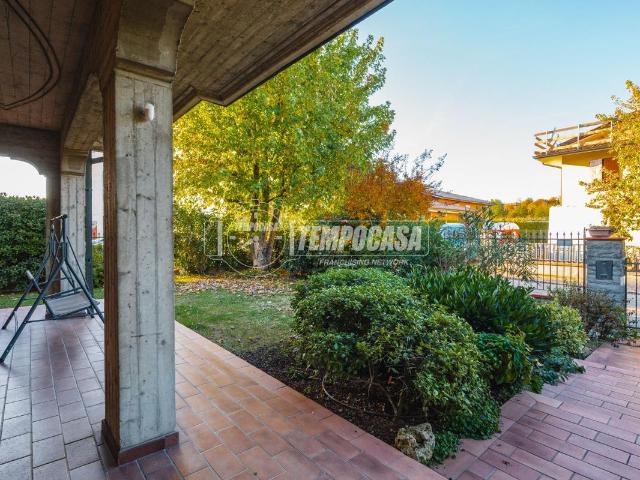 Villa Schiera in vendita a Unione di comuni Terre di Castelli, Castelvetro Di Modena