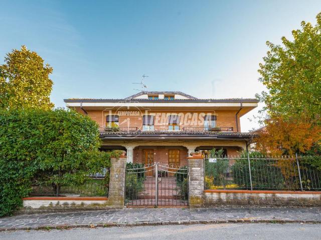 Villa Schiera in vendita a Unione di comuni Terre di Castelli, Castelvetro Di Modena