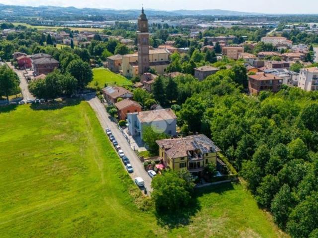 Villa Schiera in vendita a Unione di comuni Terre di Castelli, Castelvetro Di Modena