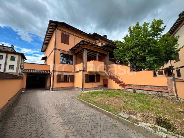 Villa Schiera in vendita a Unione di comuni Terre di Castelli, Castelvetro Di Modena