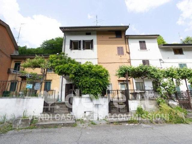 Villa Schiera in vendita a Unione dell'Appennino Bolognese, Castiglione Dei Pepoli