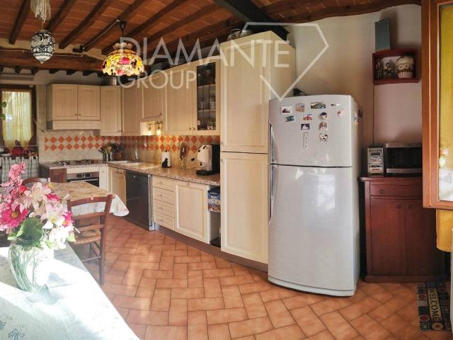 Villa Schiera in vendita a Petrignano, Gioiella