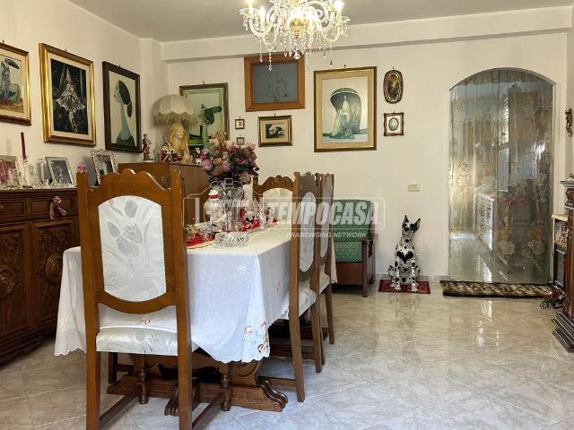 Villa Schiera in vendita a Picanello-Ognina-Barriera-Canalicchio, Catania