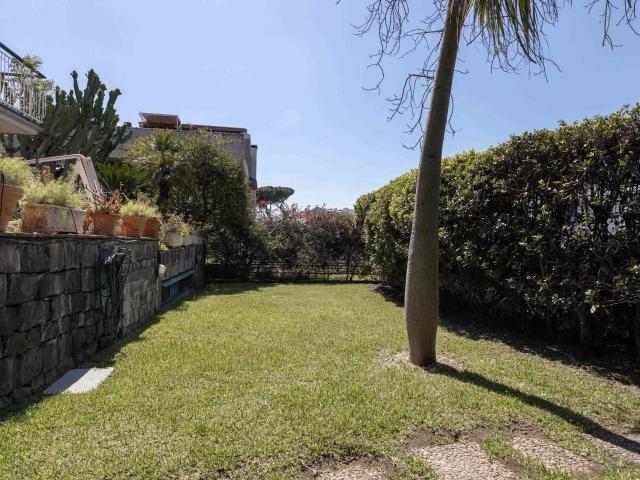 Villa Schiera in vendita a Picanello-Ognina-Barriera-Canalicchio, Catania