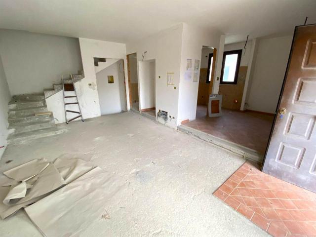 Villa Schiera in vendita a Cuculera Nobile, Calabria