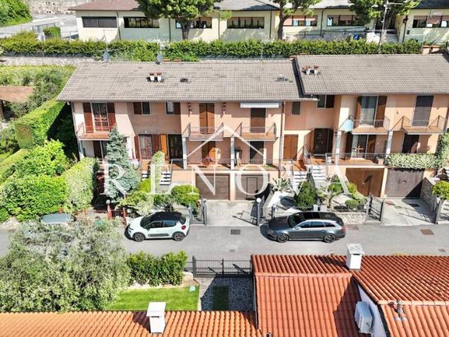 Villa Schiera in vendita a Cavaion Veronese, Veneto