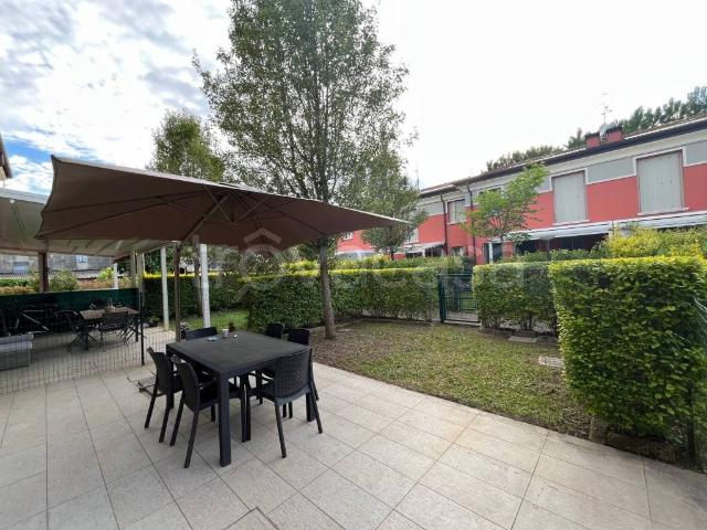 Villa Schiera in vendita a Unione Comuni Modenesi Area Nord, Cavezzo