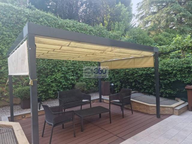 Villa Schiera in vendita a Cellatica, Lombardia