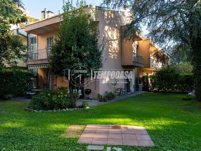 Villa Schiera in vendita a Cernusco Sul Naviglio, Lombardia