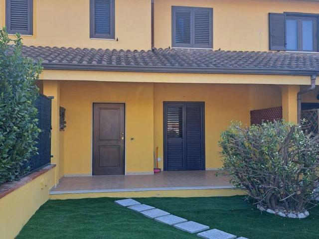 Villa Schiera in vendita a Le Pastenelle, Cervaro