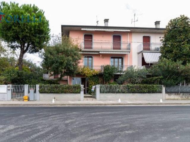 Villa Schiera in vendita a Unione dei comuni Valle del Savio, Cesenà