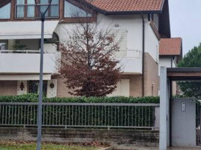 Villa Schiera in vendita a Castiglione di Cervia, Cervia