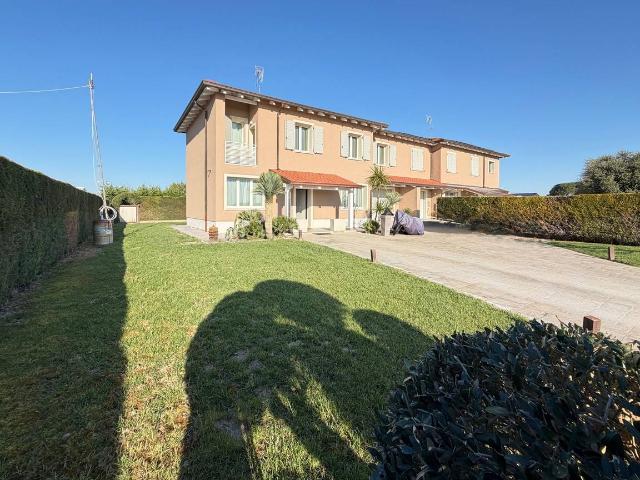 Villa Schiera in vendita a Unione dei comuni Valle del Savio, Cesenà