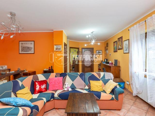 Villa Schiera in vendita a Borgo Venezia, Piemonte