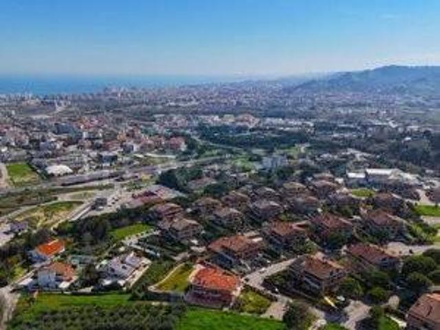 Villa Schiera in vendita a Città Sant'angelo, Abruzzo