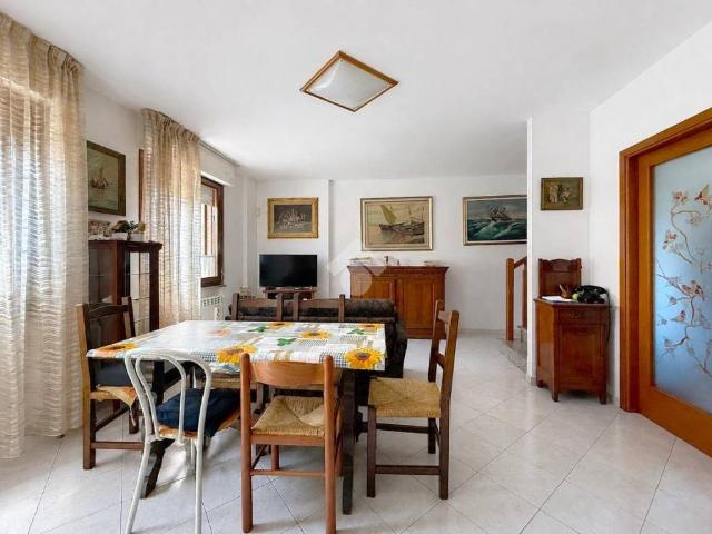 Villa Schiera in vendita a Guasticce, Collesalvetti