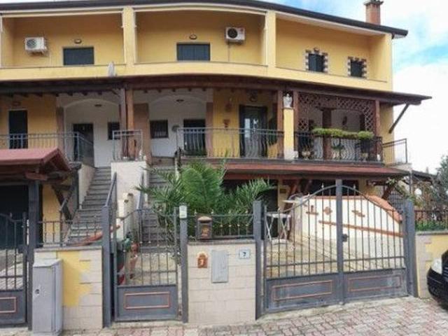 Villa Schiera in vendita a Comacchio, Reggio Emilia
