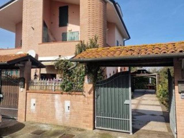 Villa Schiera in vendita a Lido degli Scacchi, Comacchio