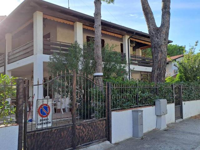 Villa Schiera in vendita a Lido di Spina, Comacchio