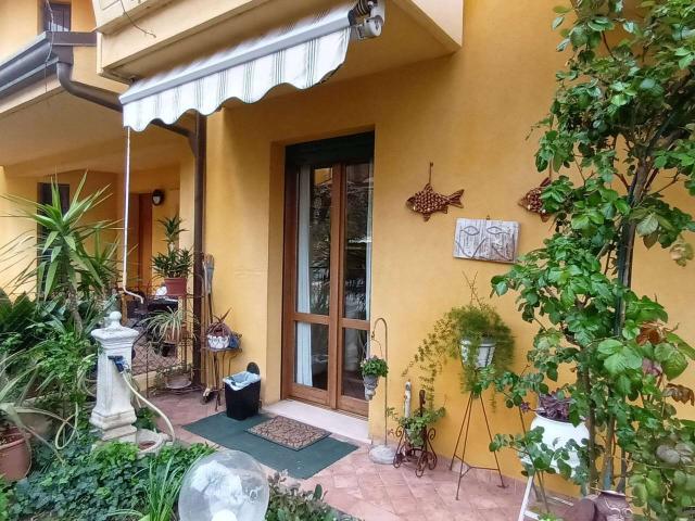 Villa Schiera in vendita a Coriano, Reggio Emilia