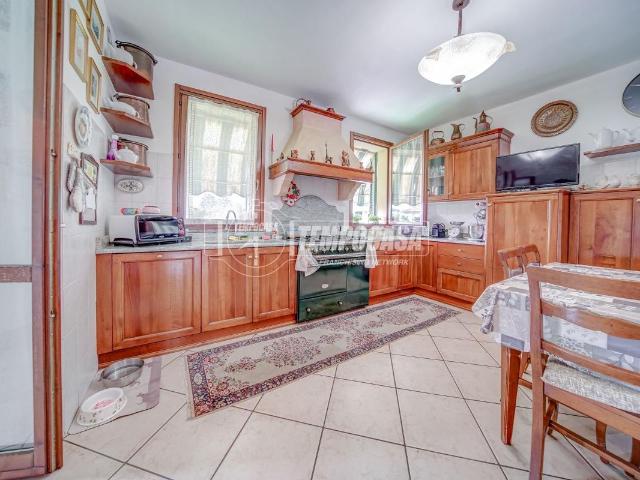Villa Schiera in vendita a Cuggiono, Lombardia