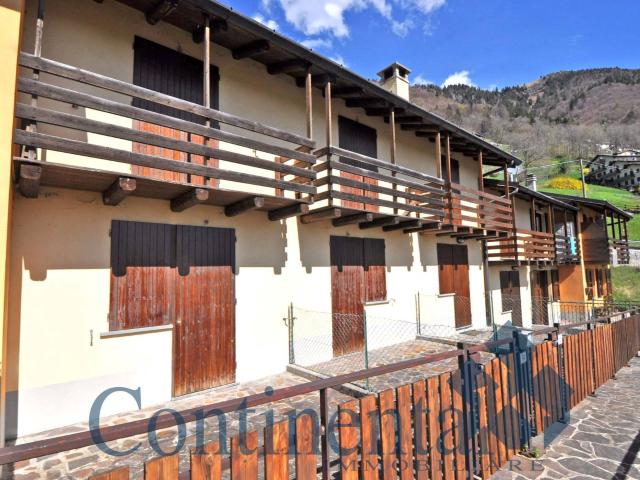 Villa Indipendente in vendita a Comunità Montana della Valle Brembana, Cusio