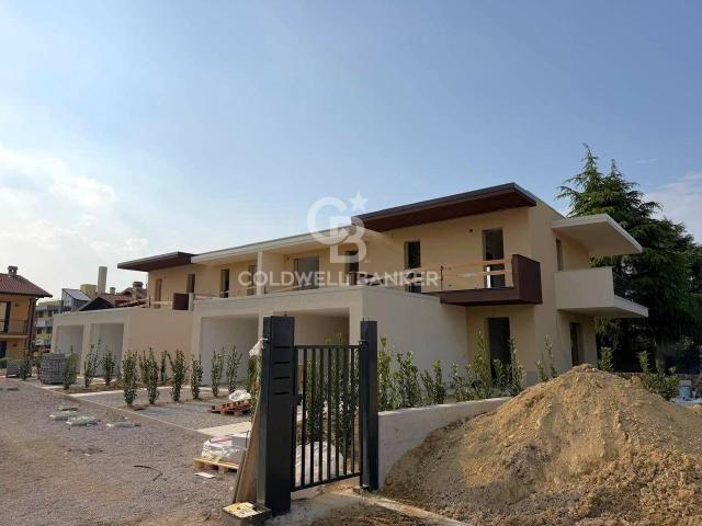 Villa Schiera in vendita a Desenzano Del Garda, Lombardia