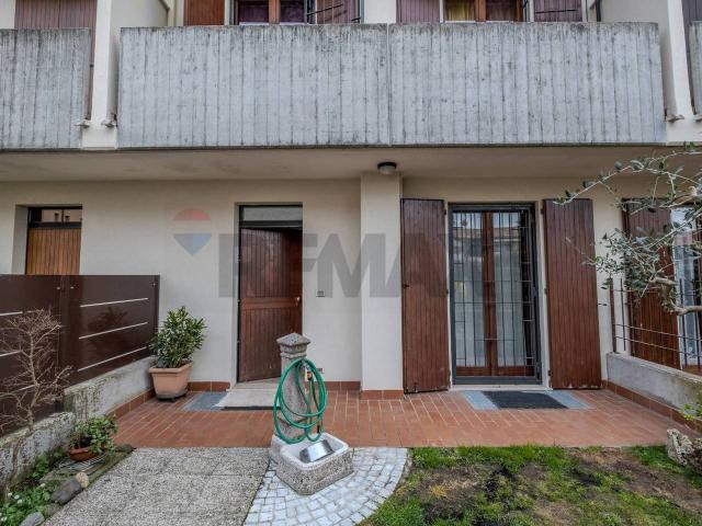 Villa Schiera in vendita a Chiodino, Desenzano Del Garda