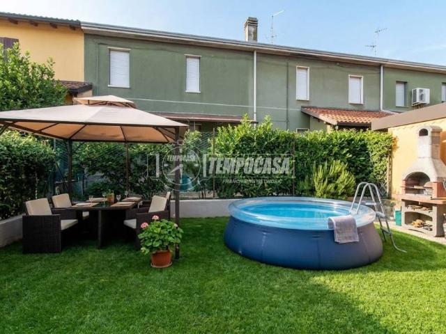 Villa Schiera in vendita a San Pietro e Paolo, Desio