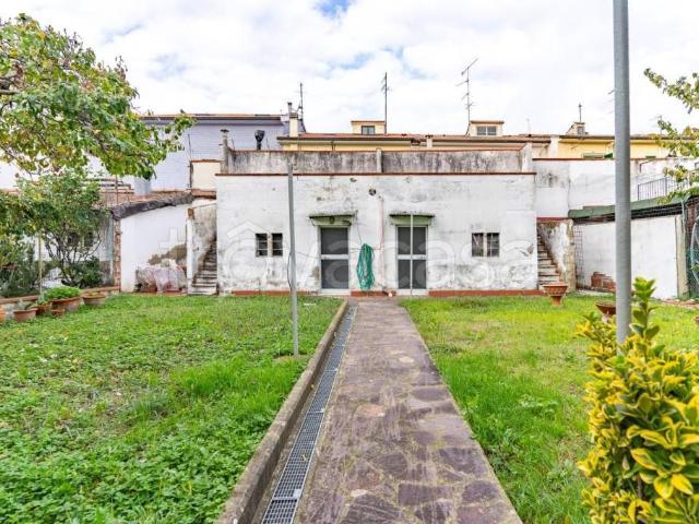 Villa Schiera in vendita a Unione dei Comuni Circondario dell'Empolese Valdelsa, Empoli