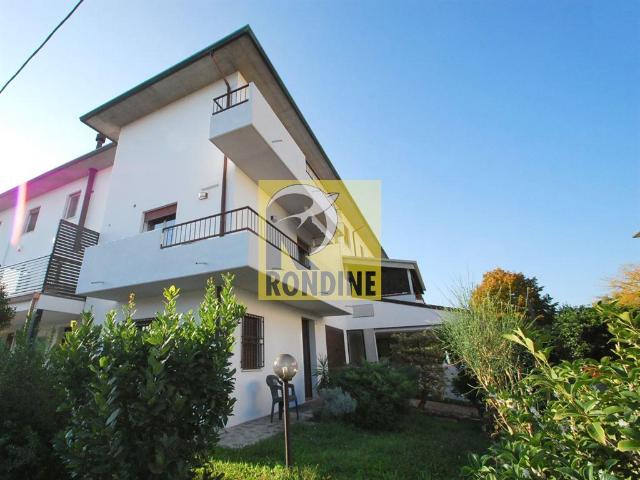 Villa Schiera in vendita a Unione della Romagna Faentina, Faenza