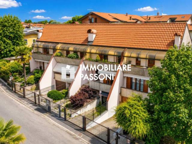 Villa Schiera in vendita a Bergoro, Fagnano Olona