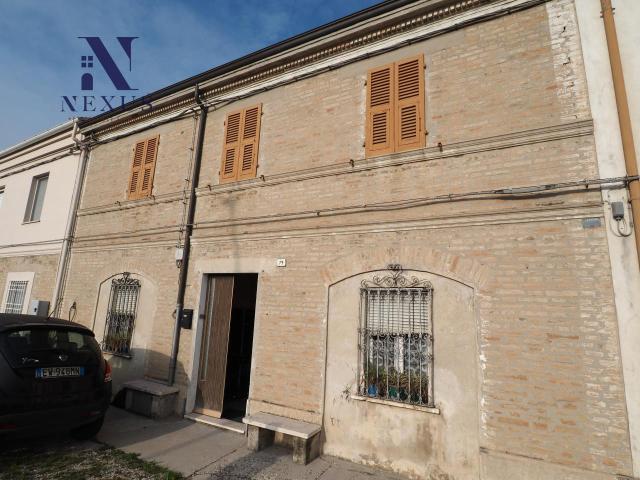 Villa Schiera in vendita a Baia Metauro, Marche