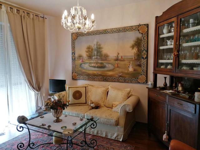 Villa Schiera in vendita a Marche, Pesaro E Urbino