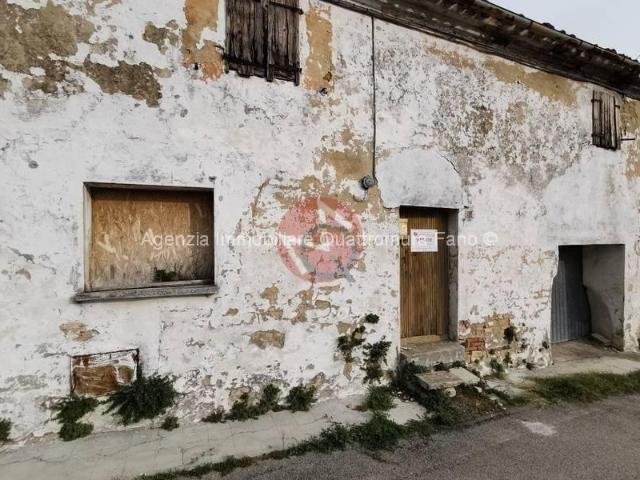 Villa Schiera in vendita a Bevano, Marche