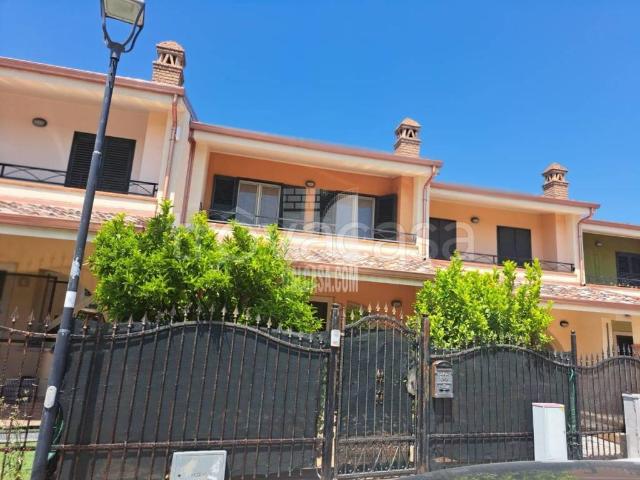 Villa Schiera in vendita a Calabria, Crotone