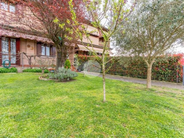 Villa Schiera in vendita a Ferrara, Reggio Emilia