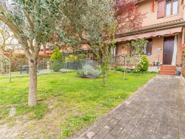Villa Schiera in vendita a Ferrara, Reggio Emilia