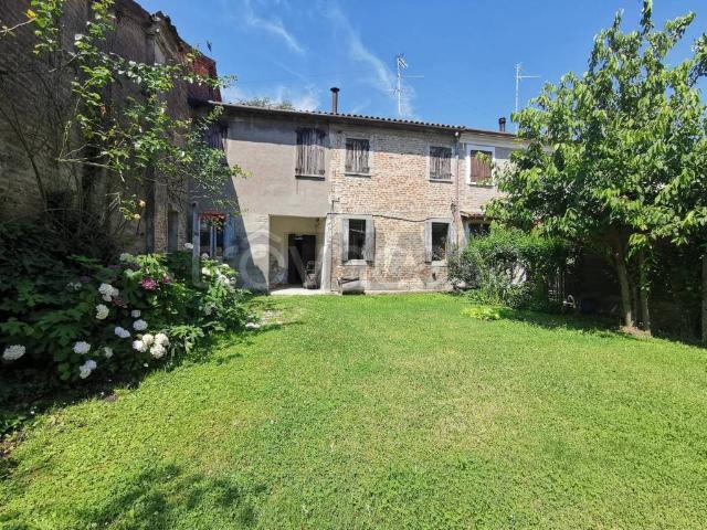 Villa Schiera in vendita a Ficarolo, Veneto